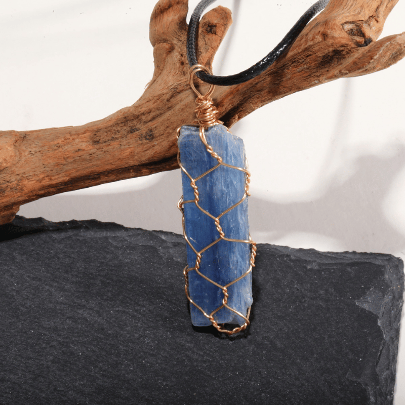 Raw Kyanite Necklace_3
